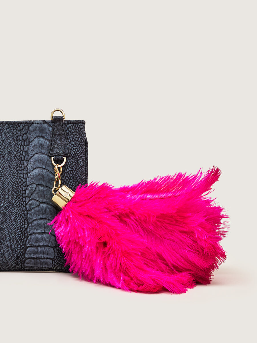 Okapi Clip on Feather Pink
