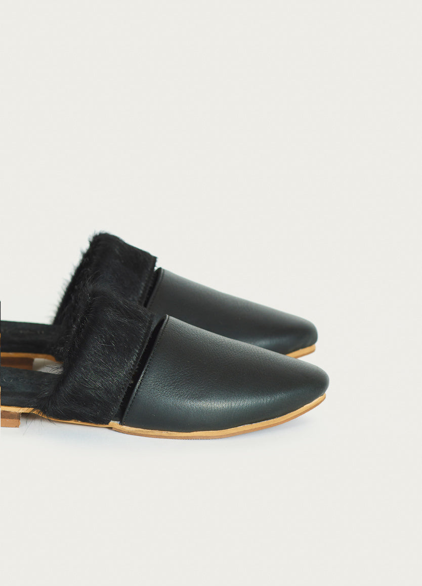 Lea Slider Black