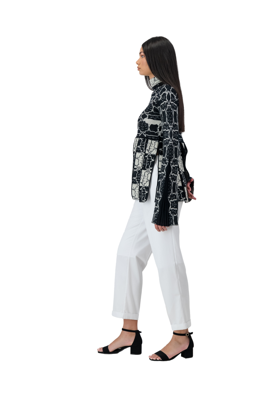 Bull Motif Top Black And White